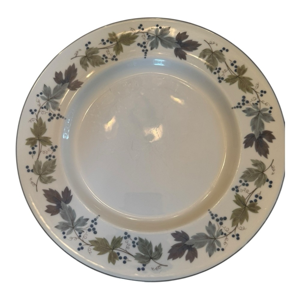 Vintage Royal Doulton Burgandy Pattern 10 3/4" Dinner Plates Set 0f 8 See pic